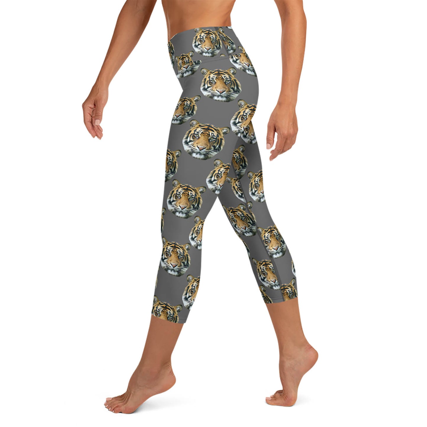 Tiger Face High Waisted Capri Workout Leggings in Grey