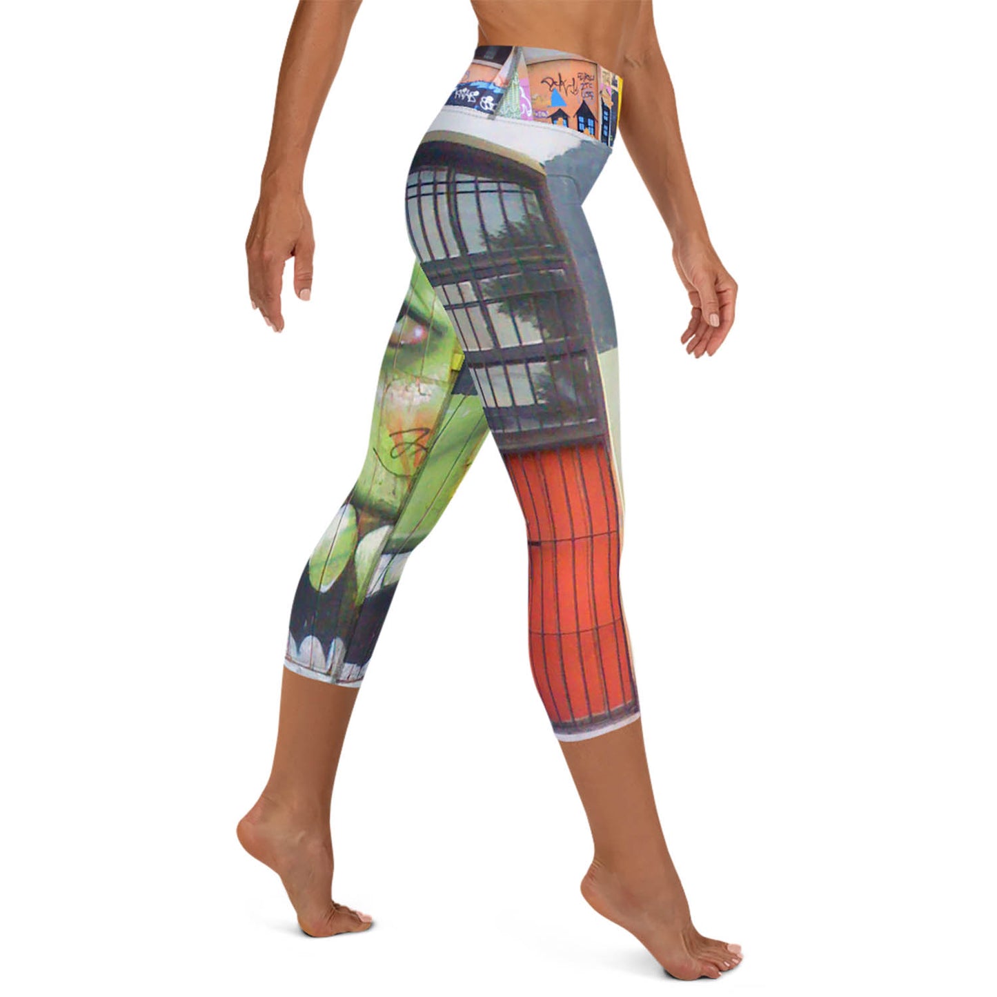 Los Angeles Graffiti Capri Workout Leggings